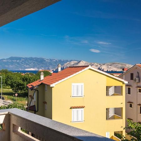 Apartment Glorija With Balcony Baska  Ngoại thất bức ảnh
